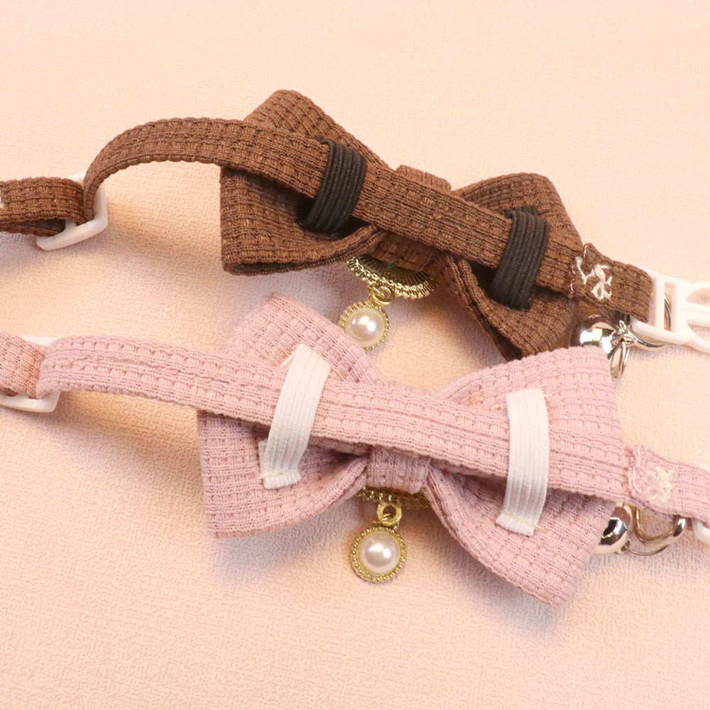 FUREVER365 Waffle Bowtie Pet Collar Vintage Pearl Pendant Cat Dog Necklace with Bell Comel Accessory