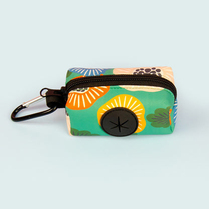 FUREVER365 Fashion Print Pet Waste Bag Dispenser Portable Dog Poop Bag Holder Case Outdoor Walking Bag