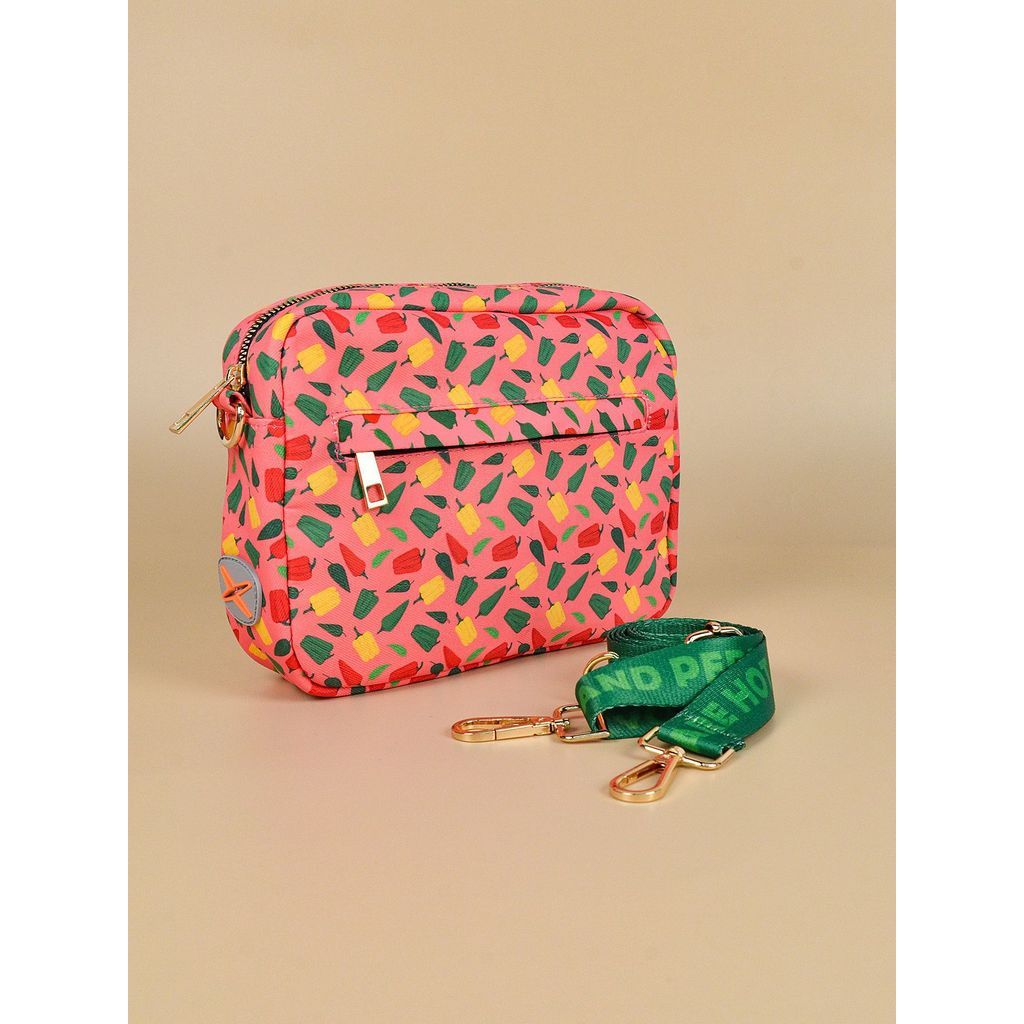 FUREVER365 Cute Pet Training Bag Dog Treat Pouch Outdoor Portable Snack Storage Bag Beg Kucing