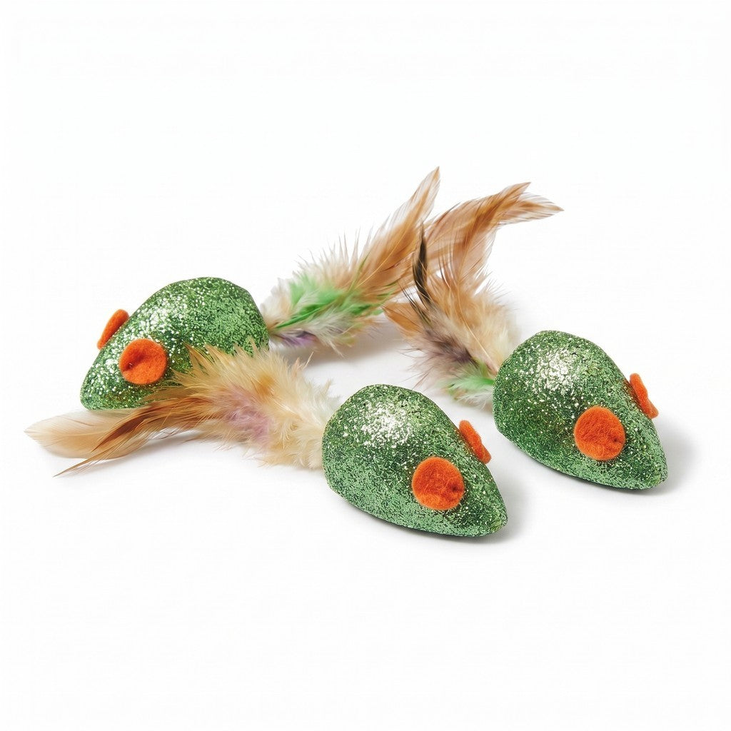 FUREVER365 Natural Catnip Toy Silvervine Mouse Cat Toy Gall Fruit Molar Chew Toy with Feather Kitten